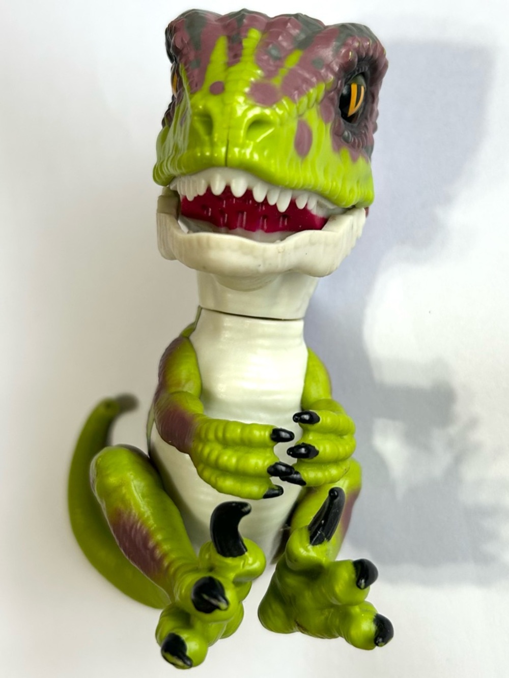 4/$20 Fingerlings Untamed Velociraptor Stealth Interactive Dinosaur